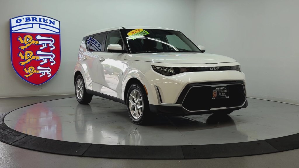 Used 2025 Kia Soul LX with VIN KNDJ23AU2S7962697 for sale in Normal, IL
