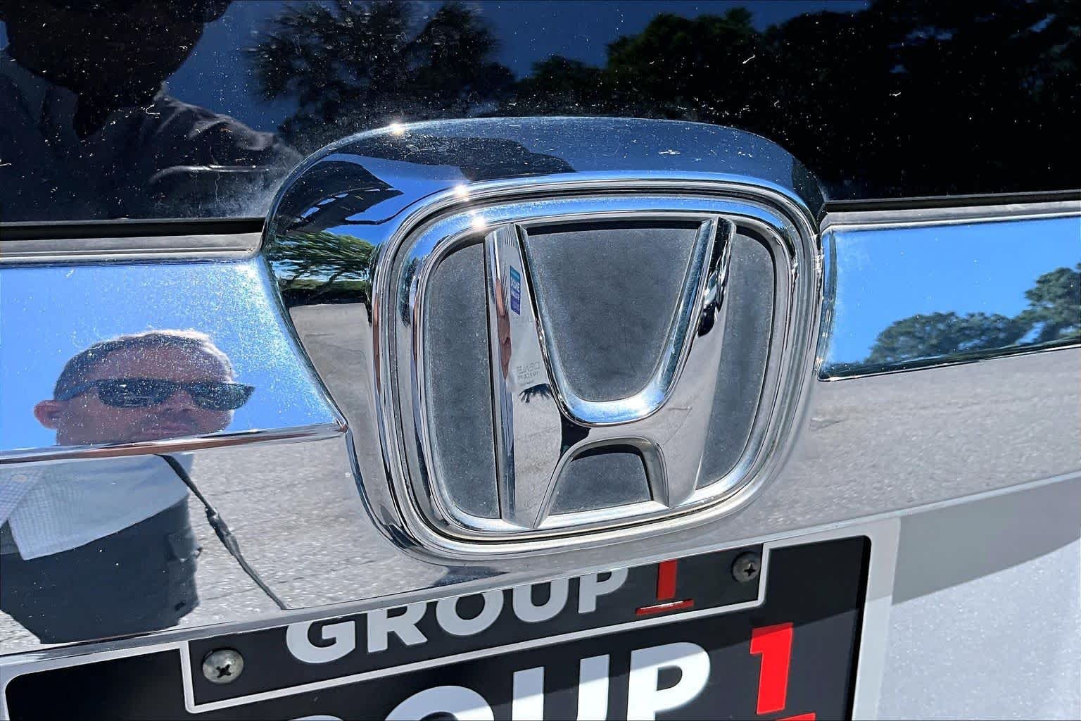 Used 2015 Alabaster Silver Metallic Honda EX-L image 31