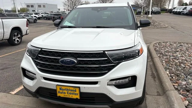 Used 2024 Ford Explorer XLT with VIN 1FMSK8DH7RGA31442 for sale in Shakopee, Minnesota
