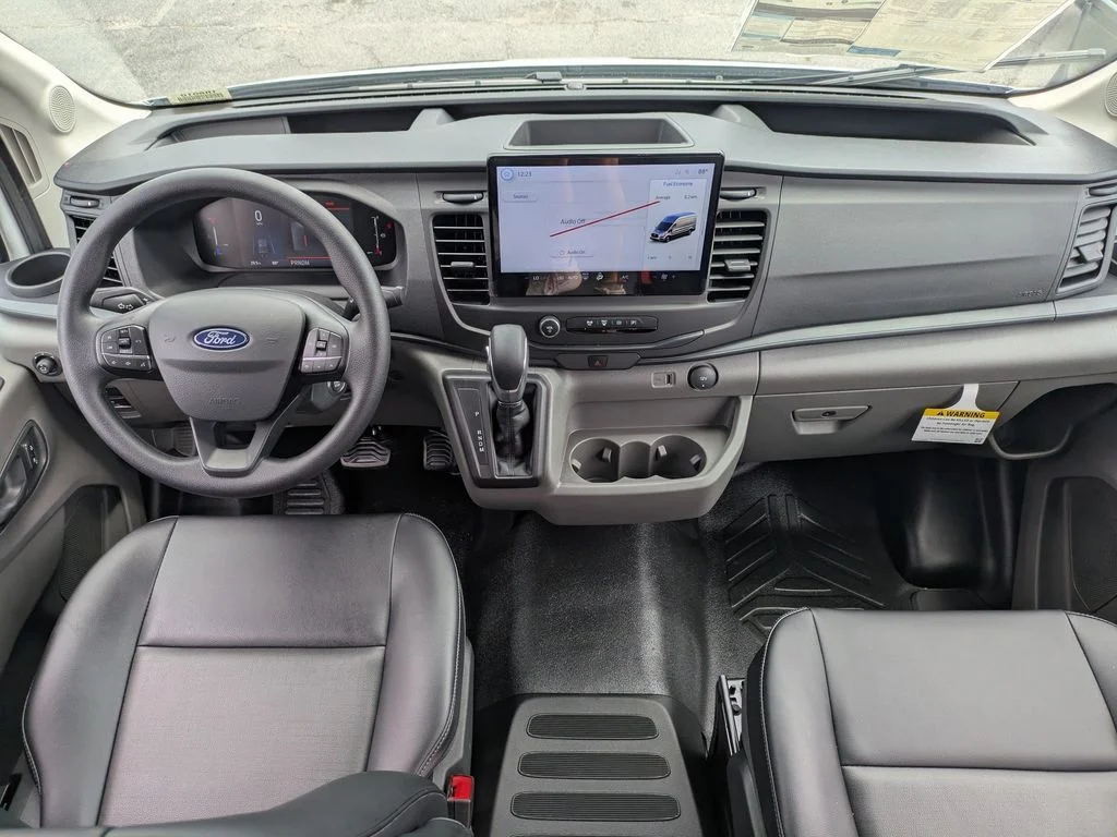 New 2026 Oxford White Ford Base image 15