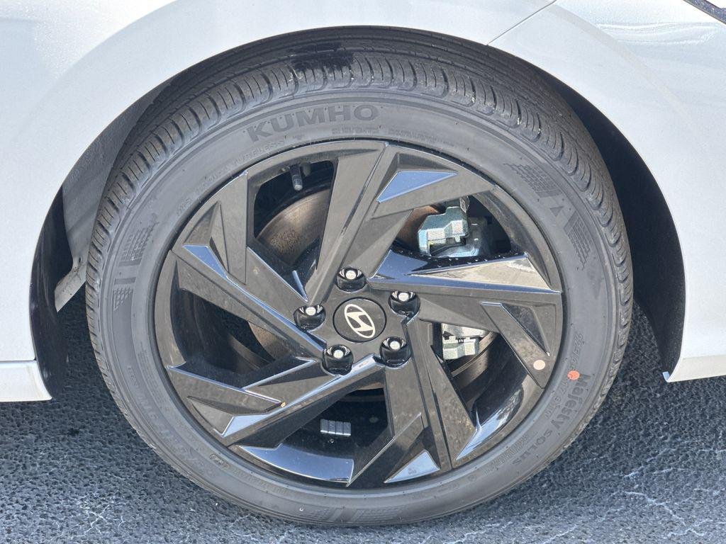 New 2026 White Hyundai SEL Sport image 12