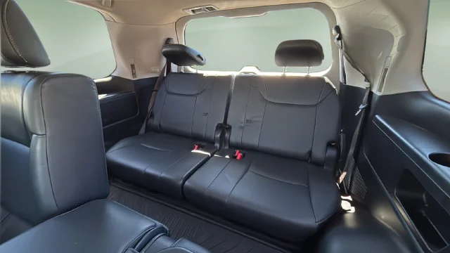 Used 2015 Gray Lexus 570 image 34