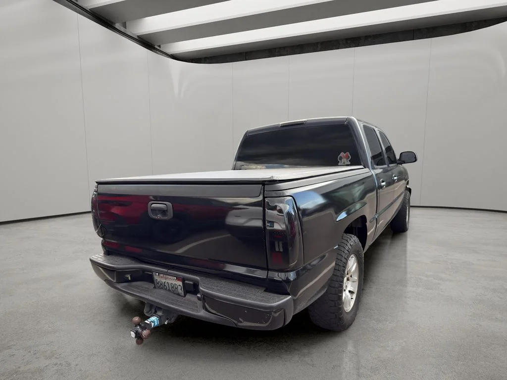 Used 2006 Onyx Black GMC SLE1 image 5