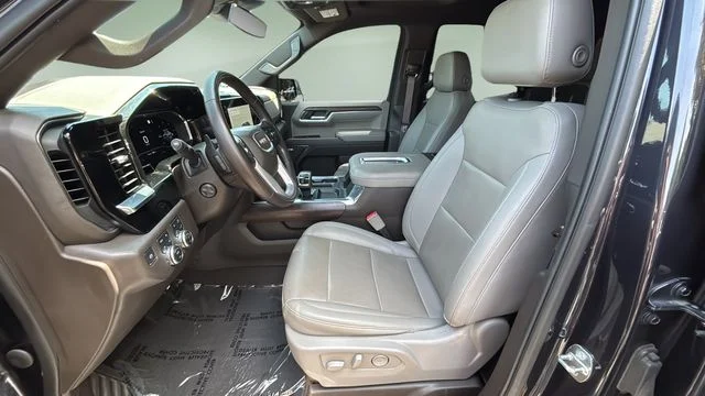 Used 2022 Silver GMC SLT image 18