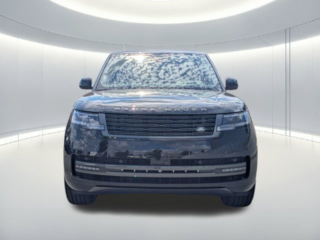 New 2027 Santorini Black Land Rover SE image 9
