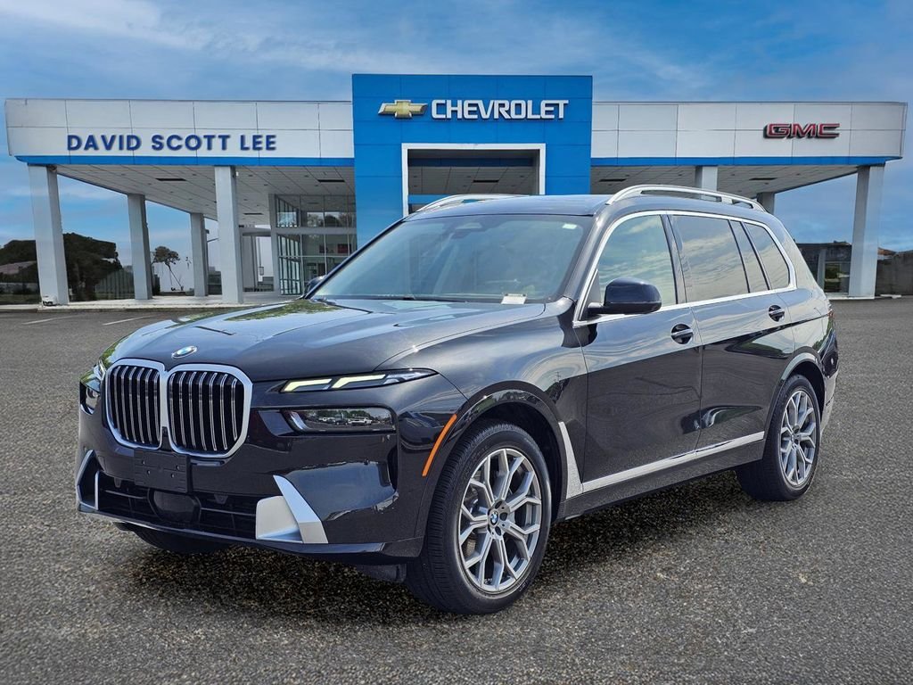 2025 BMW X7 xDrive40i's photo