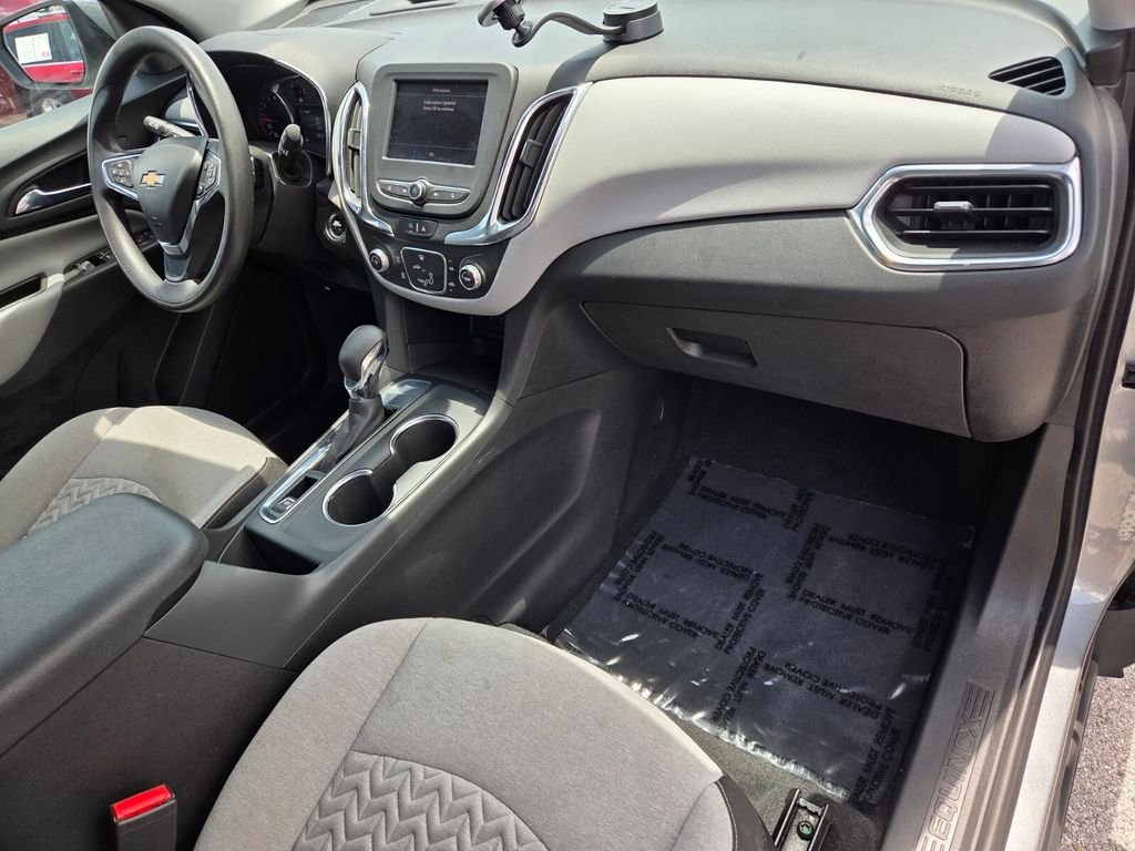 Used 2023 Gray Chevrolet LT image 17