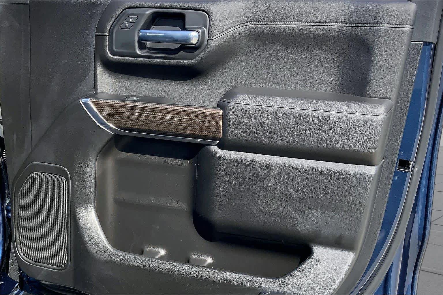 Used 2022 Northsky Blue Metallic Chevrolet LT image 35