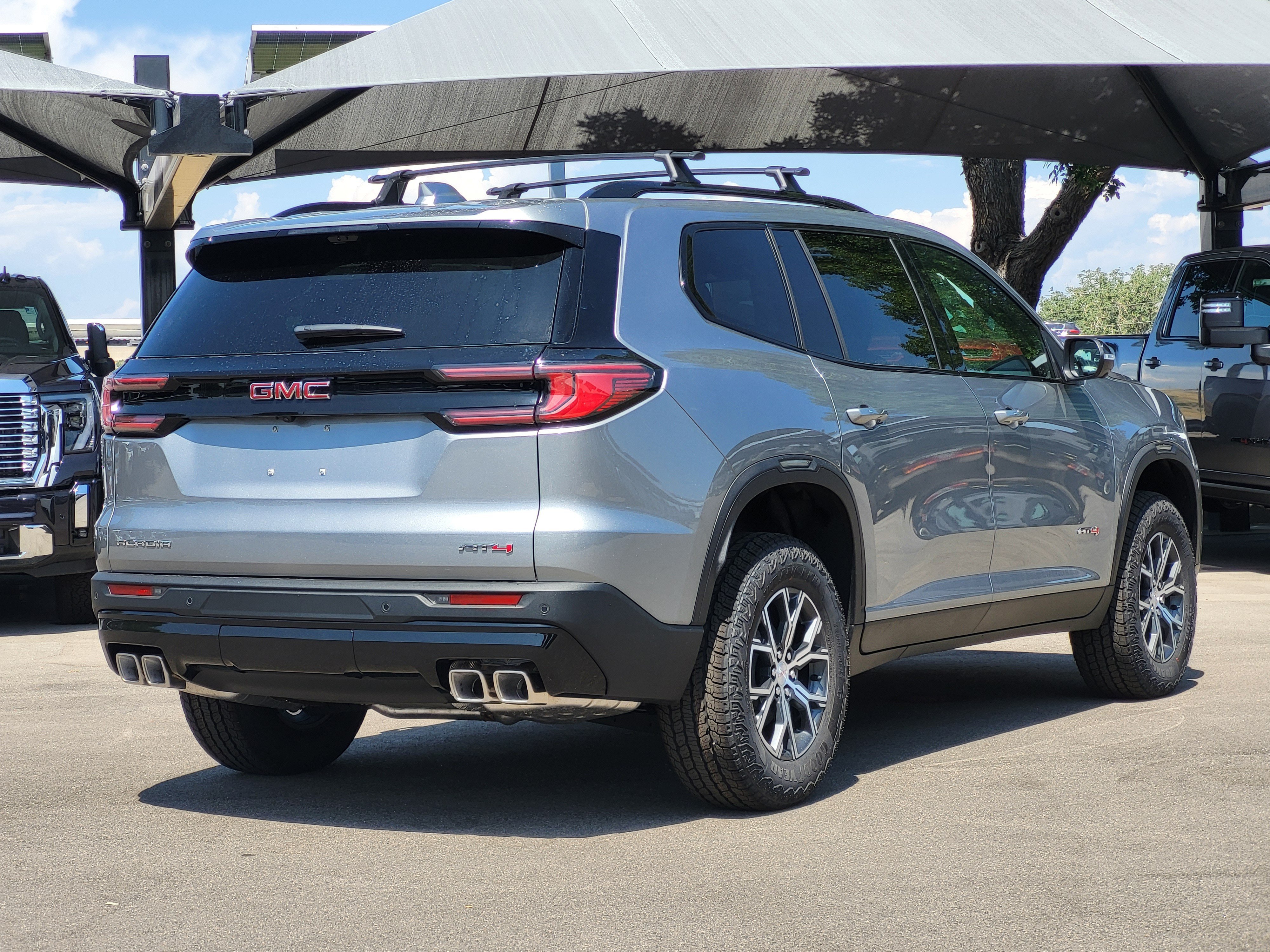 2026 GMC Acadia AT4 - Photo 7