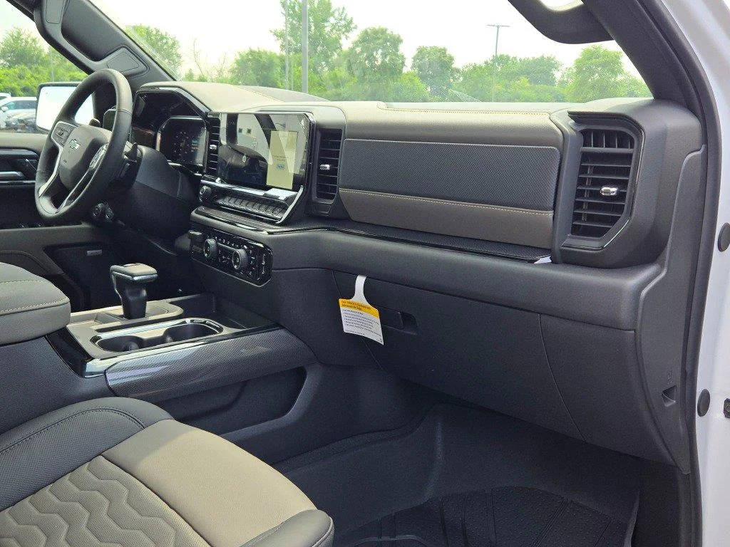 2026 Chevrolet Silverado 1500 ZR2 - Photo 7