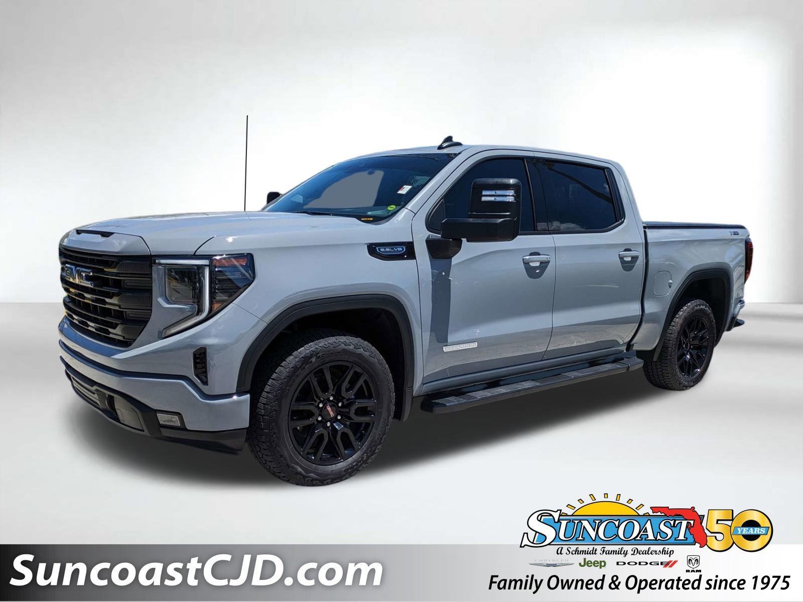 2024 GMC Sierra 4WD Crew Cab Standard Box Elevation's photo