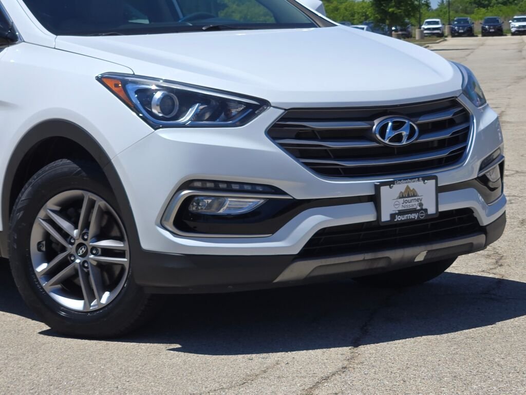 Used 2017 Hyundai Santa Fe Sport with VIN 5NMZU3LB9HH035898 for sale in Lindenhurst, IL