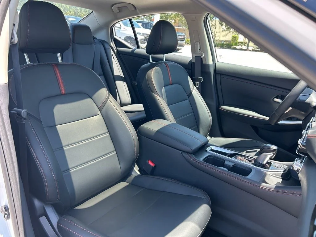 2025 Nissan Sentra SR - Photo 44