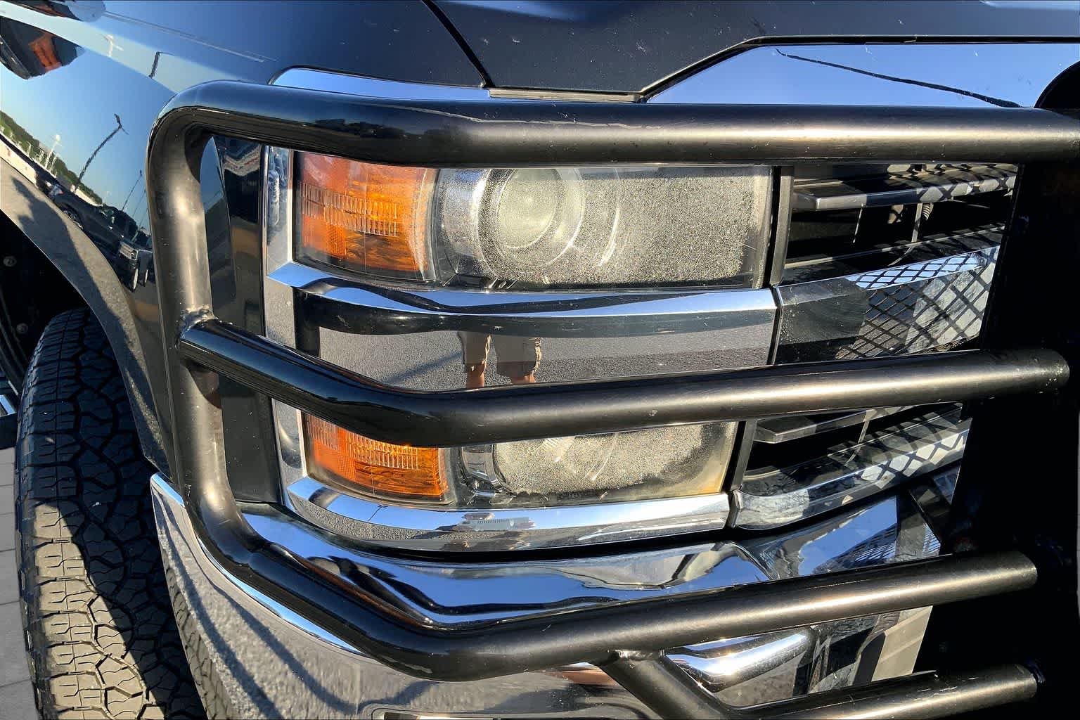 Used 2019 Graphite Metallic Chevrolet LTZ image 25