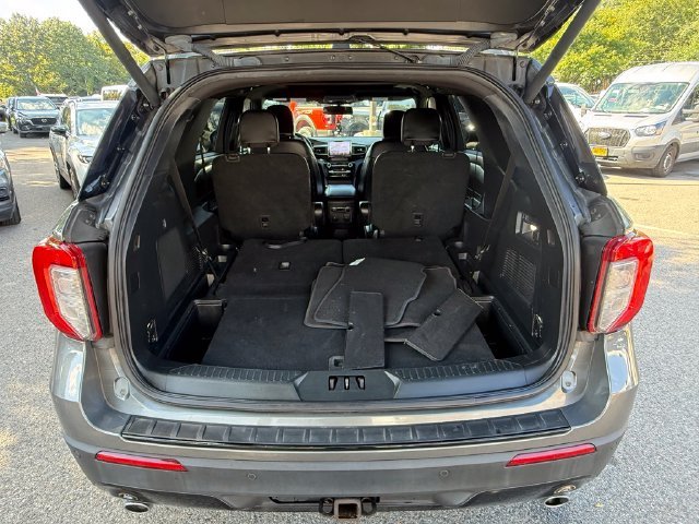 Used 2023 Gray Ford ST-Line image 28