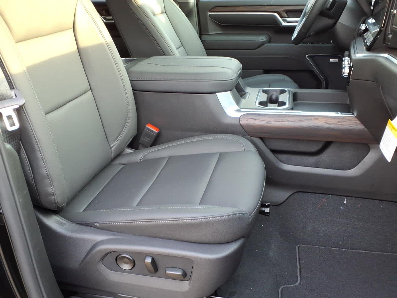 New 2026 Onyx Black GMC SLT image 6