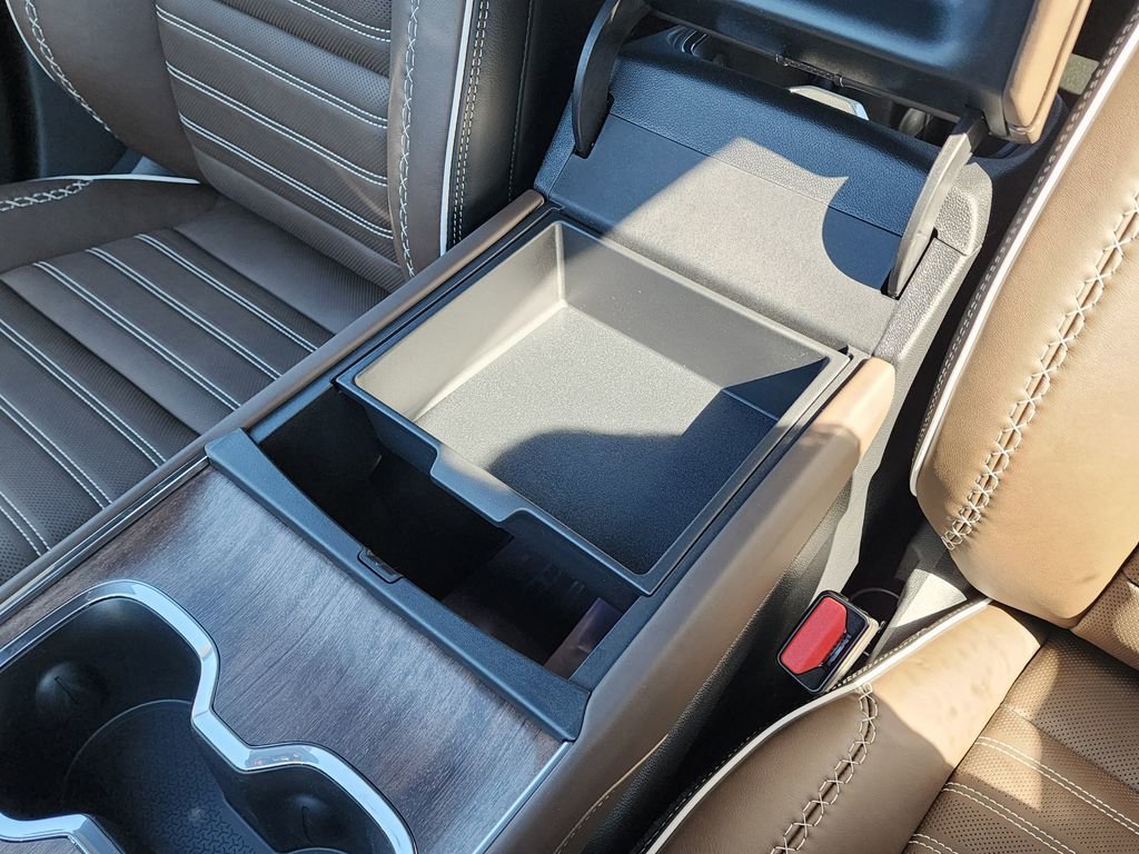 2026 GMC Acadia Denali Ultimate - Photo 37