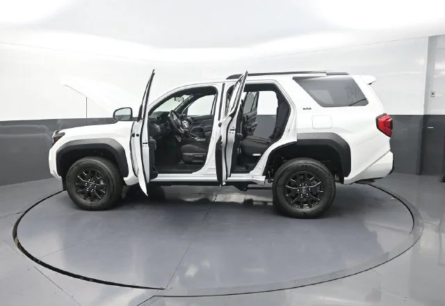 Used 2026 White Toyota SR5 image 41