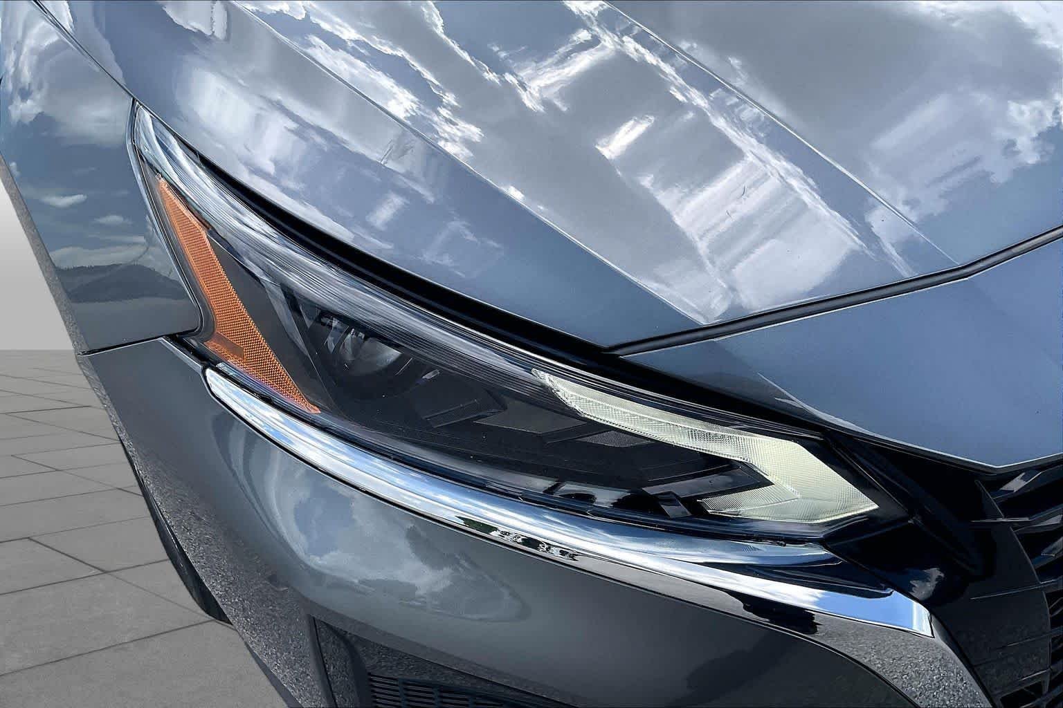 Used 2025 Gun Metallic Nissan SV image 27