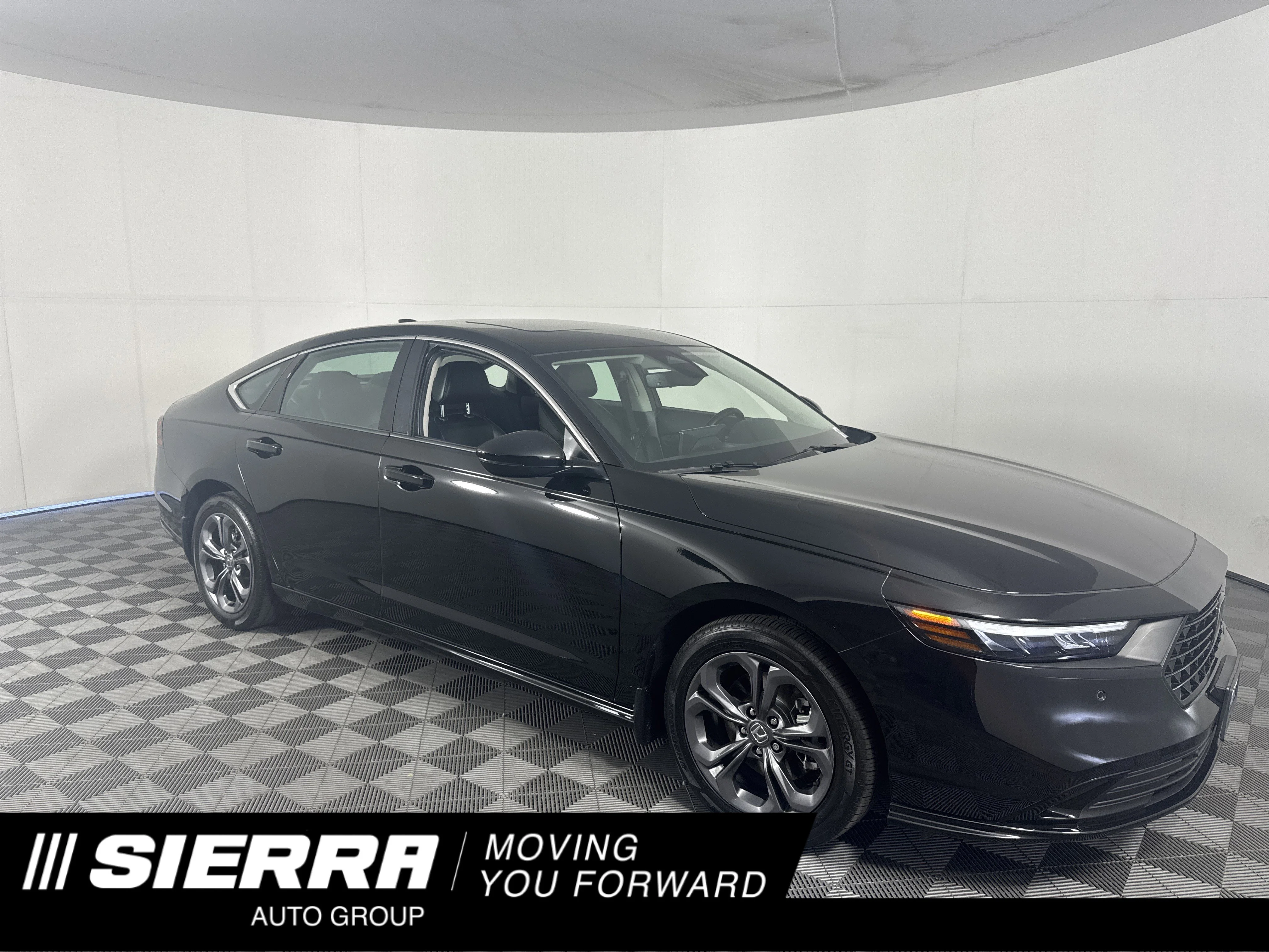 2024 Honda Accord Hybrid EX-L's photo