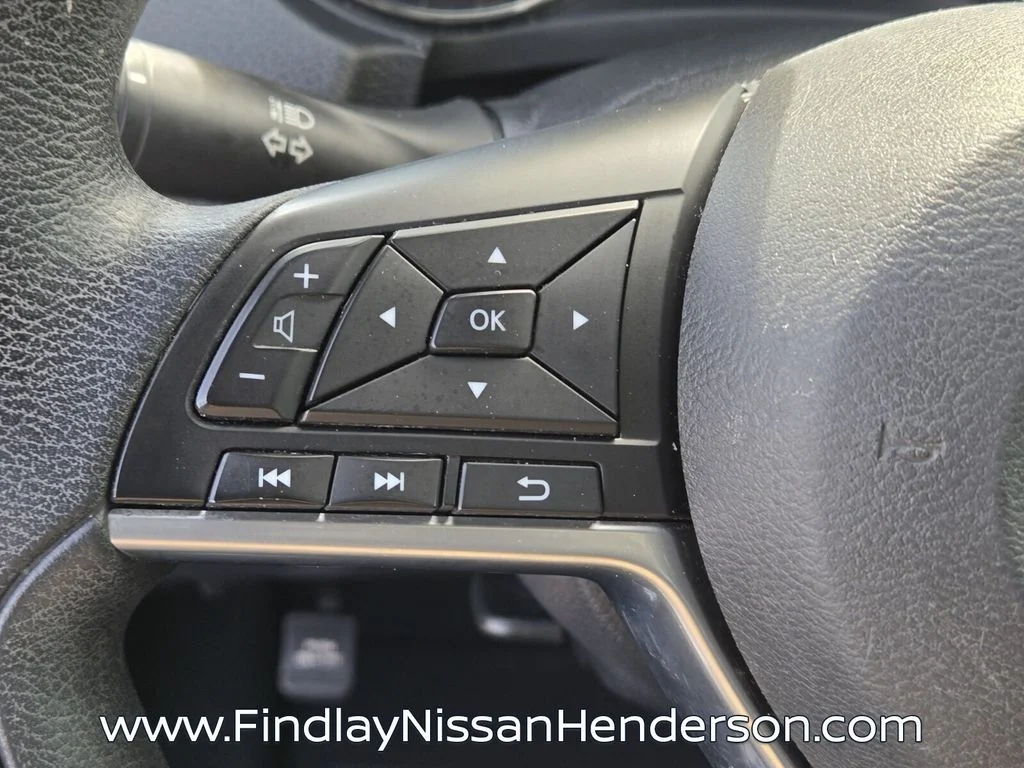 Used 2019 Blue Nissan S image 22