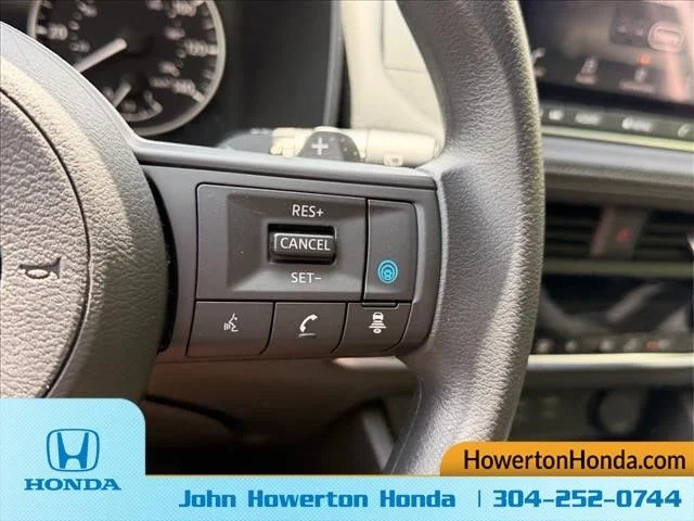 Used 2024 Silver Nissan SV image 18