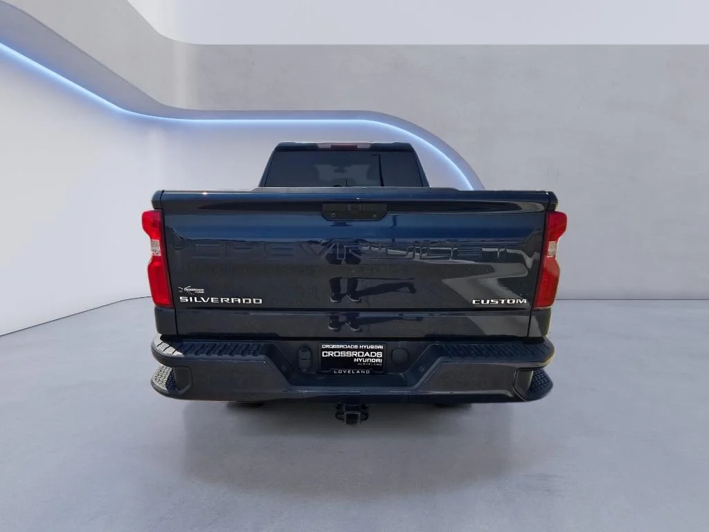 Used 2019 Northsky Blue Metallic Chevrolet Custom image 4