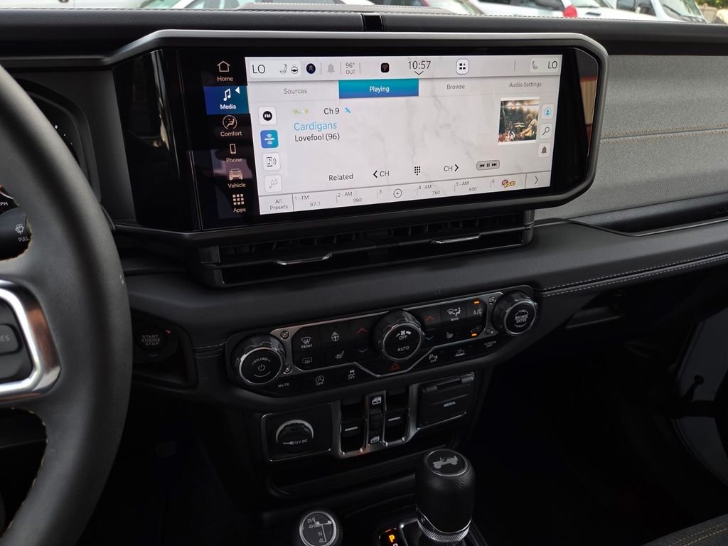Used 2024 Gray Jeep Sahara image 20