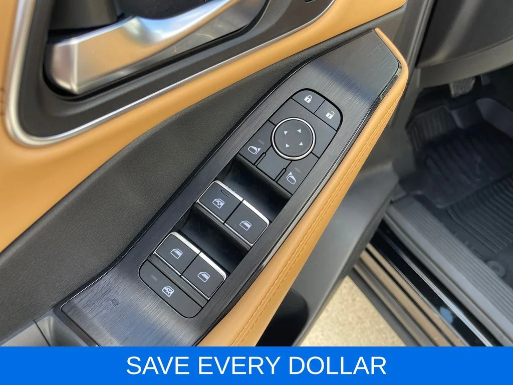Used 2023 Black Nissan Platinum image 11