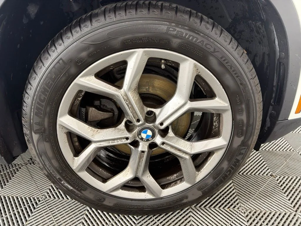 Used 2023 Alpine White BMW xDrive30i image 11