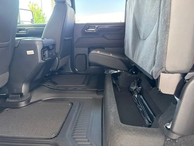 2026 GMC Sierra 2500HD AT4 - Photo 18