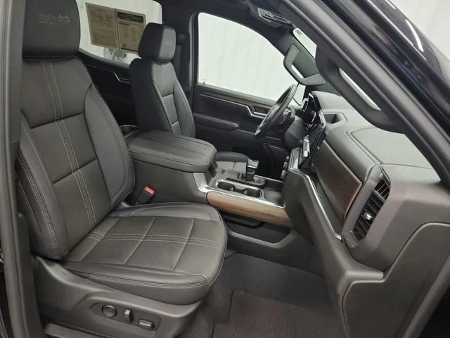 Used 2026 Black Chevrolet High Country image 39