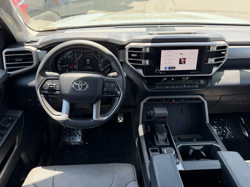 Used 2023 Green Toyota SR5 image 12