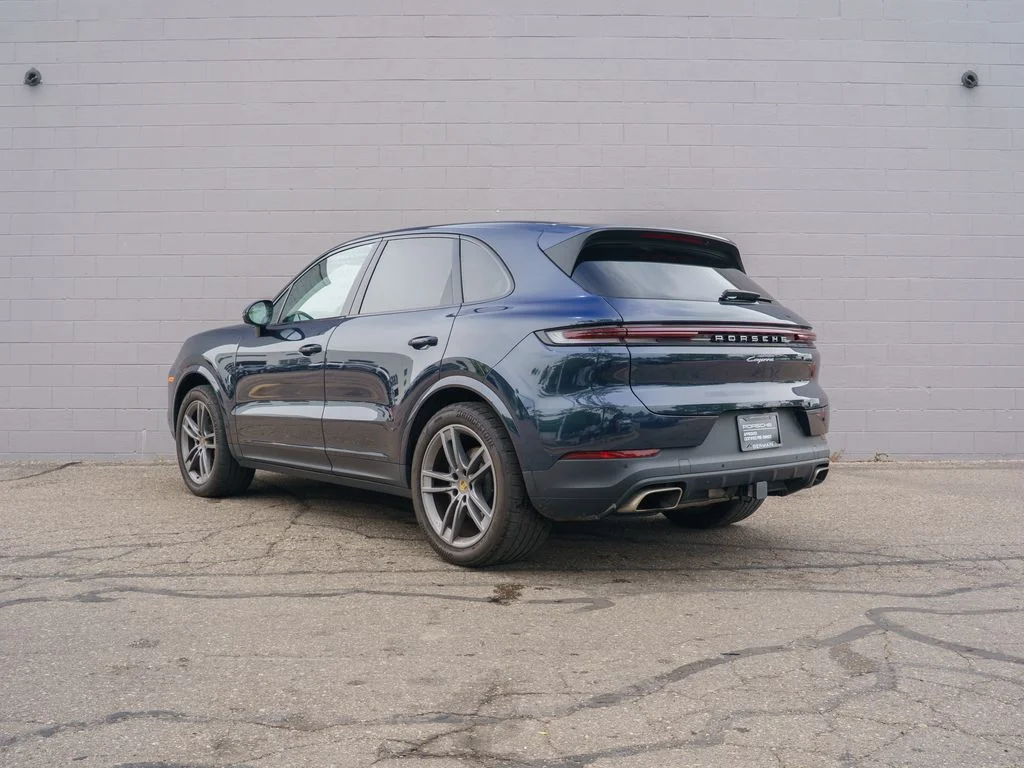 Used 2024 Blue Porsche Base image 3