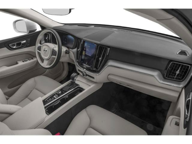 Used 2019 Fusion Red Metallic Volvo T6 Momentum image 16