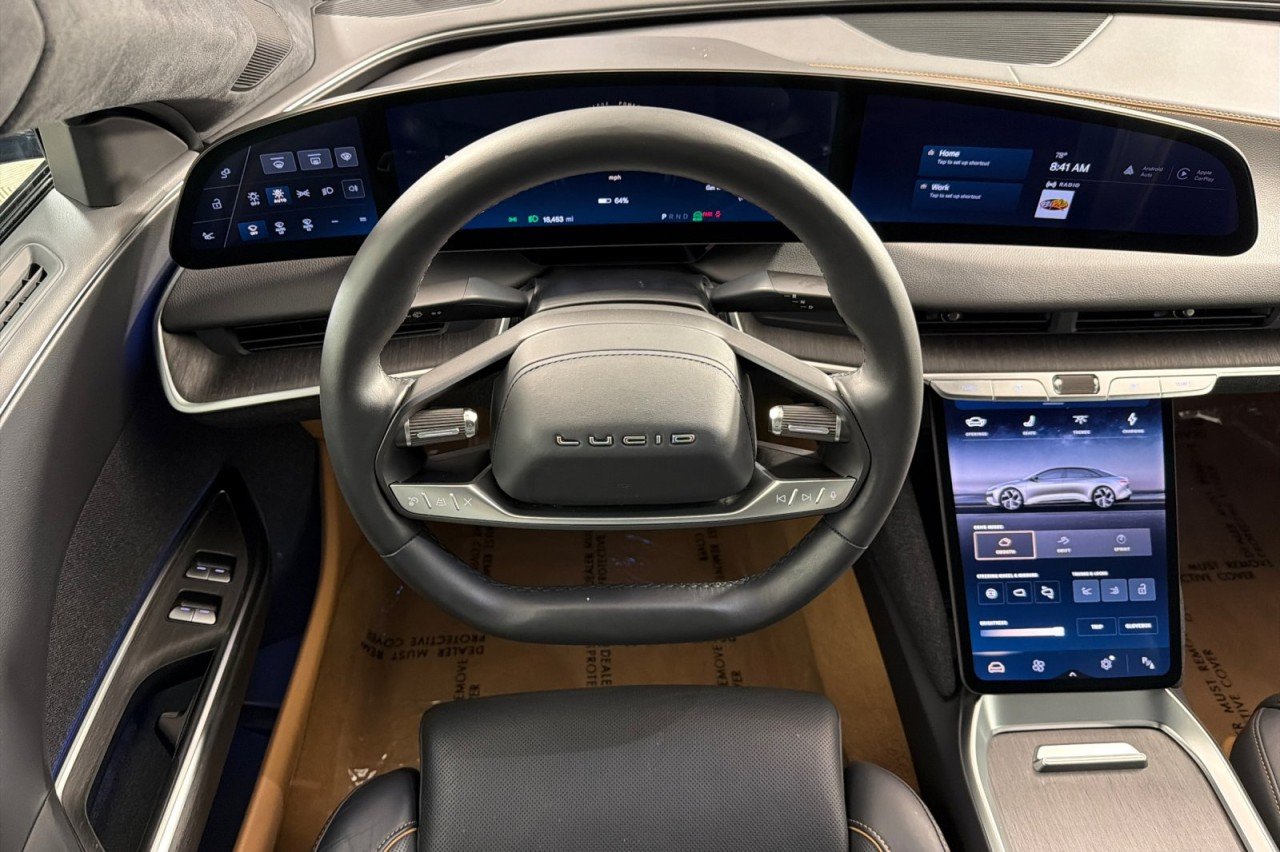 Used 2025 GREY Lucid Touring image 13