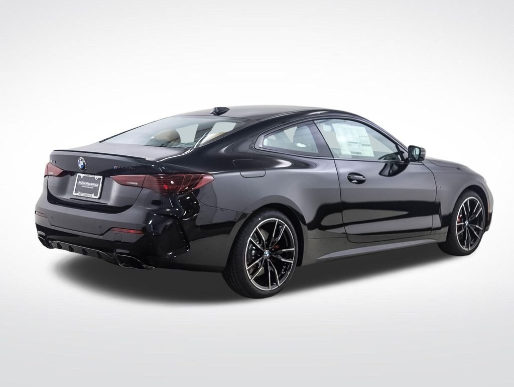 Used 2026 Black Sapphire Metallic BMW M440i xDrive image 6
