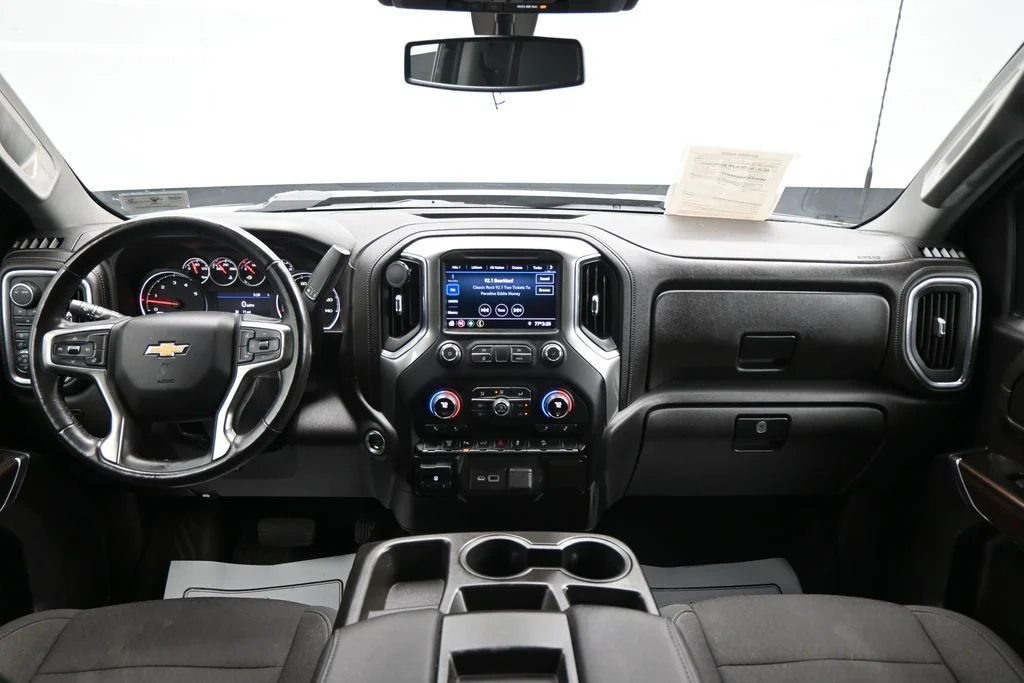 Used 2021 Black Chevrolet LT image 13