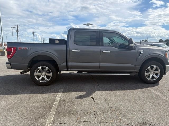 Used 2021 Gray Metallic Ford XLT image 2