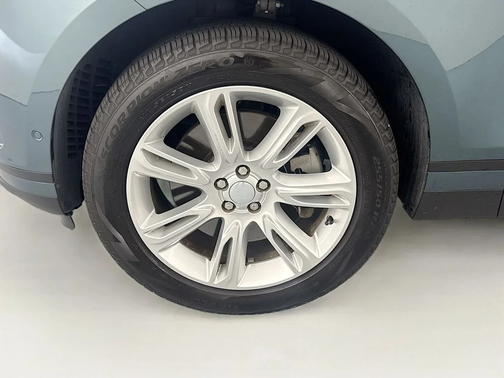Certified Used 2026 Green Land Rover S image 32