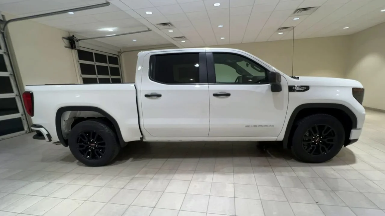 2025 GMC Sierra 1500 Pro - Photo 33