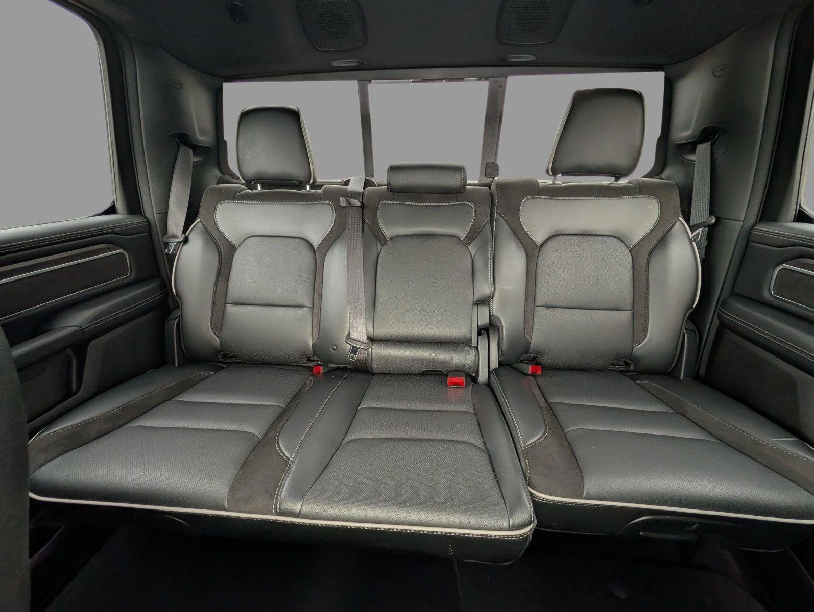Used 2026 Granite Crystal Metallic Clearcoat Ram Laramie image 14