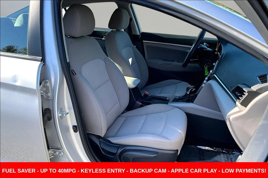 Used 2020 Silver Hyundai SEL image 31
