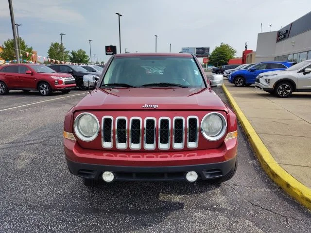 Used 2014 Red Jeep Latitude image 2