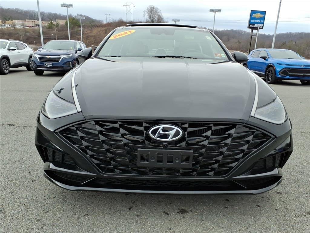 Used 2021 Phantom Black Hyundai Limited image 10