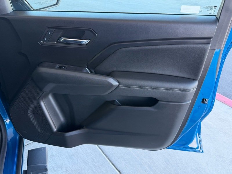 2023 Chevrolet Colorado LT - Photo 18