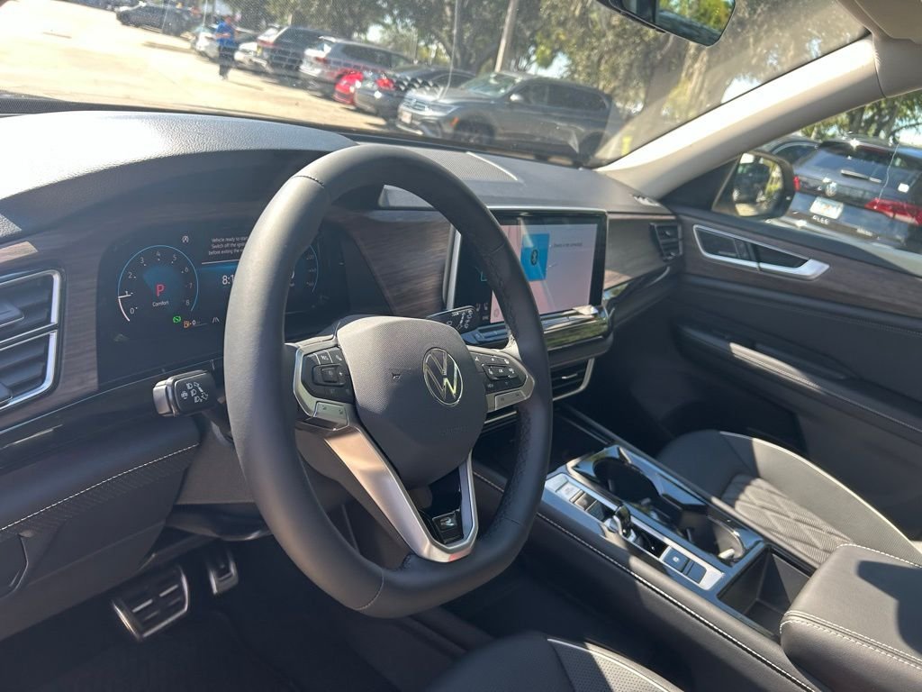 New 2026 Black Volkswagen 2.0T SEL Premium R-Line image 10