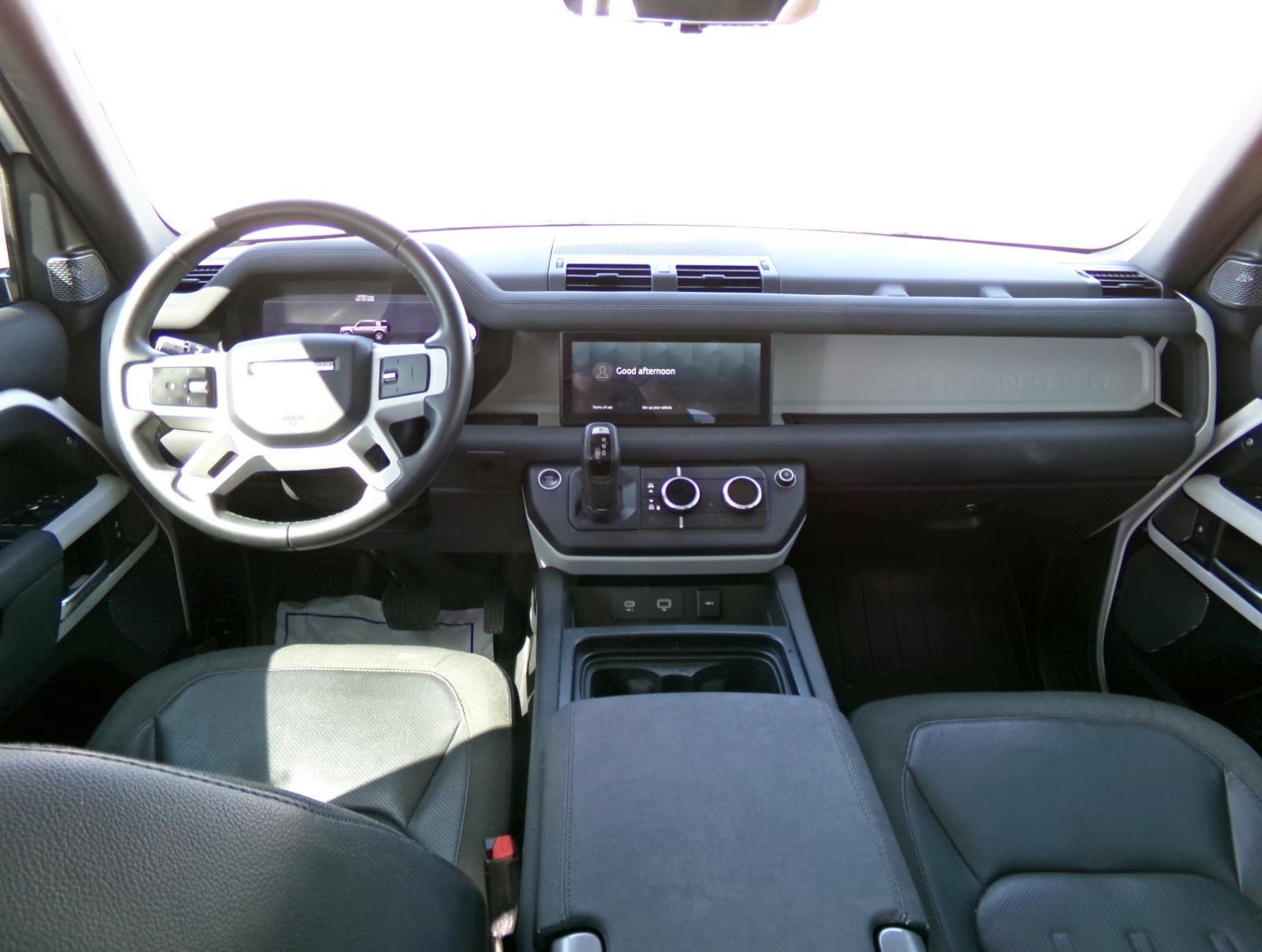 2020 Land Rover Defender SE - Photo 6