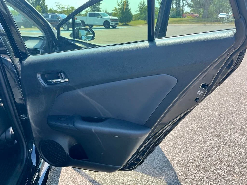 Used 2022 Black Toyota XLE image 10