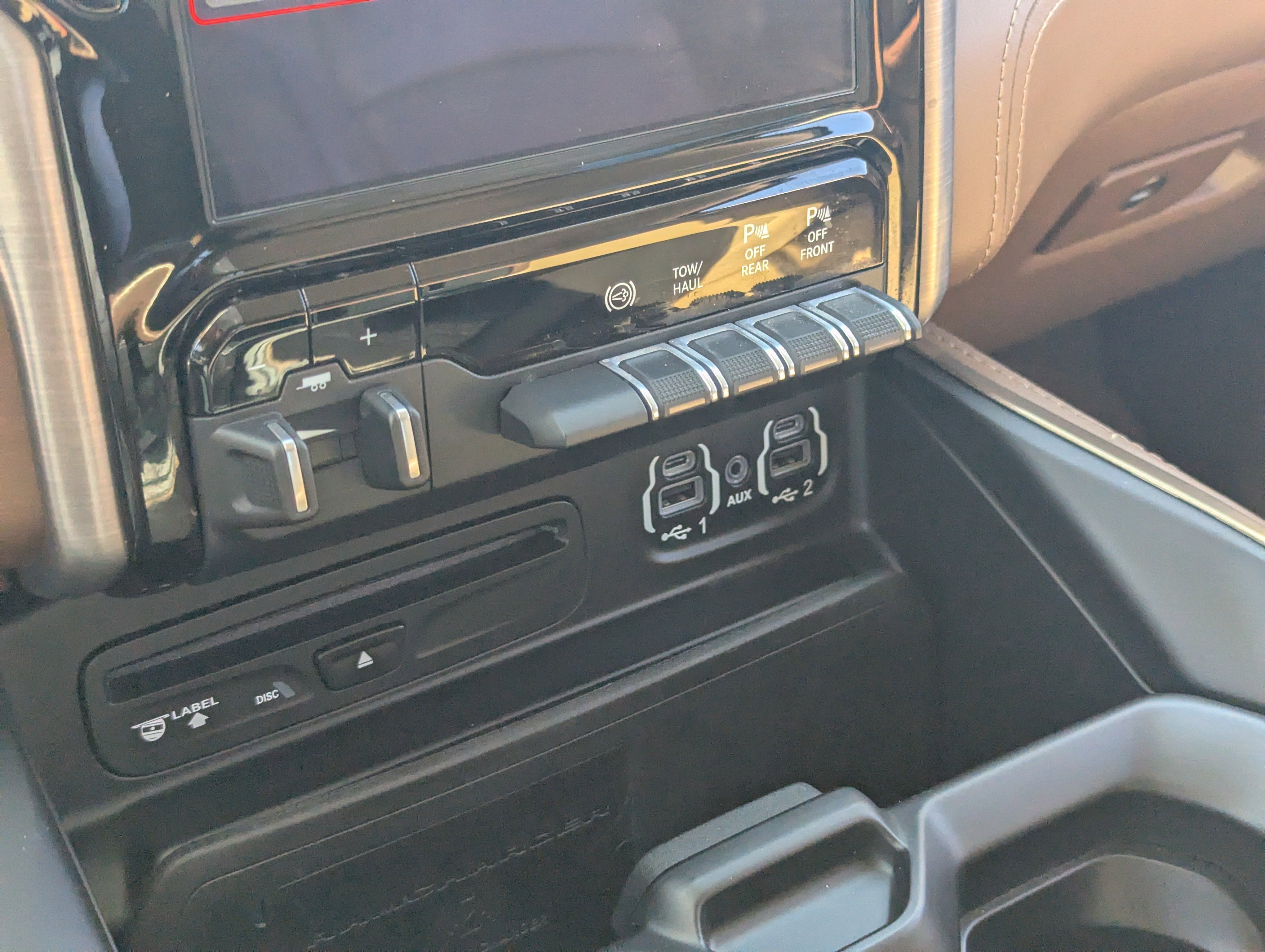 2019 RAM Ram 3500 Pickup Longhorn - Photo 20